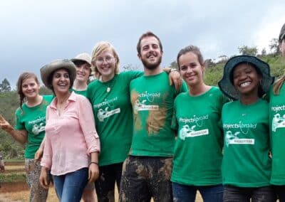 What are the benefits of using AI in international volunteering programs?